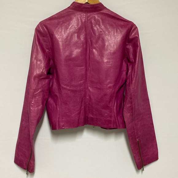 m0851 Magenta Leather Cropped Jacket Made in Canada - Picture 3 of 12
